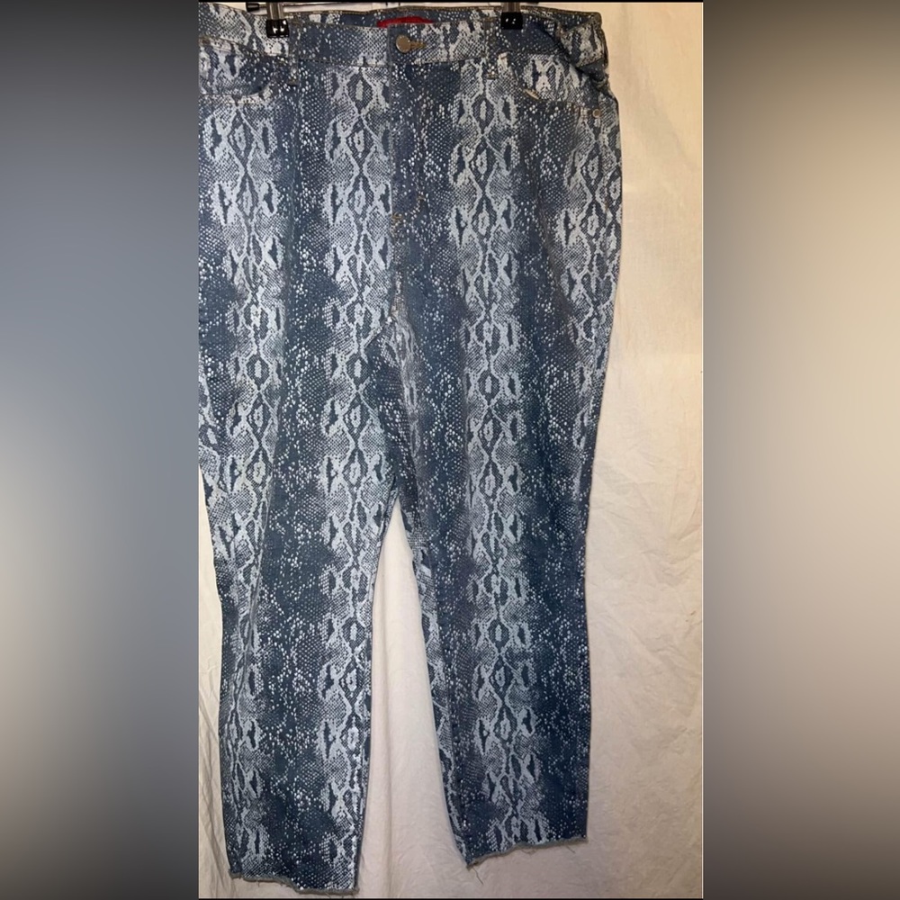 Jennifer Lopez Snakeskin Jeans